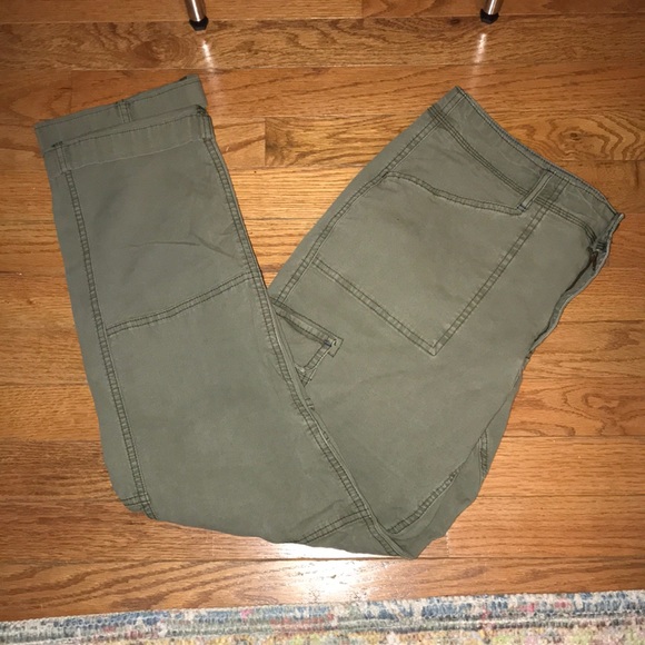 L.L. Bean Pants - L.L. Bean green cargo pants